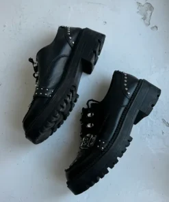 vintage derby glany new rock ćwieki buty skórzane alternative goth emo