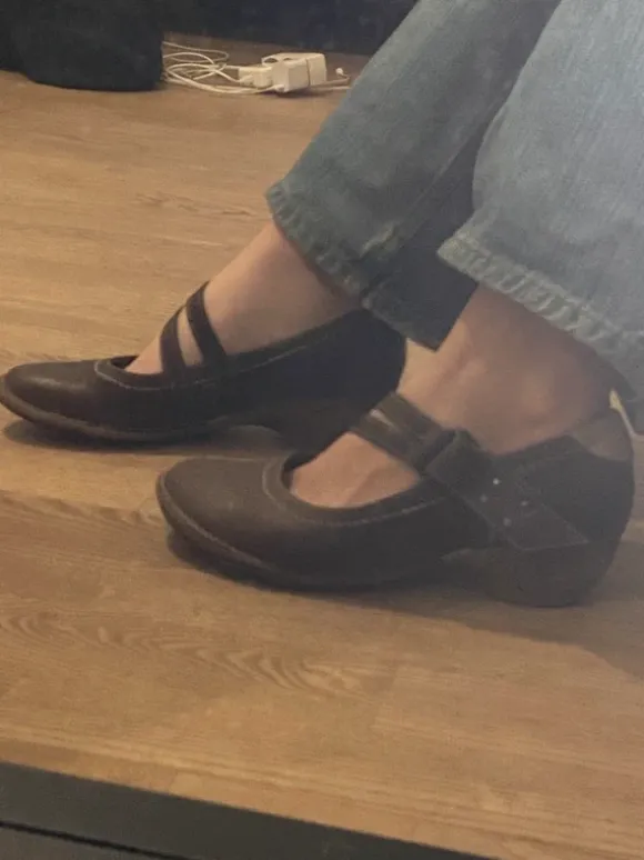 Vintage kitten heels