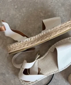 Vita sandaler