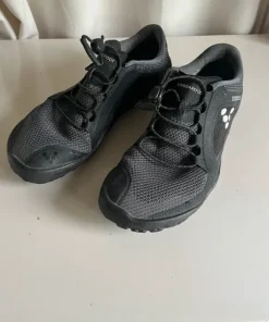 Vivobarefoot träningssko