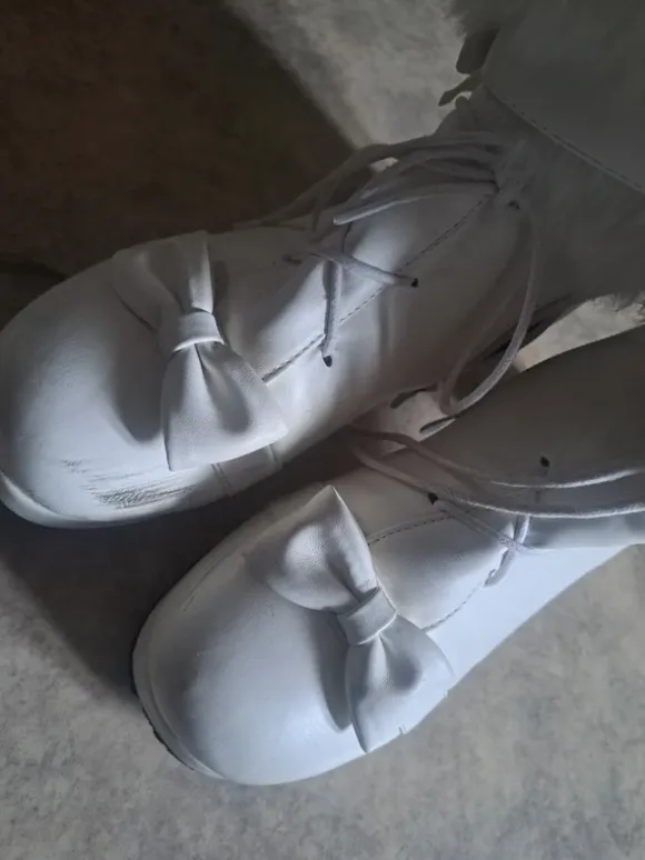 white lolita cutecore winter boots!