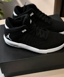 Witam sprzedam super wygodne buty Jordan 100% oryginał