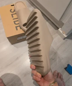 Yeezy Adidas