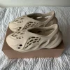 Yeezy foam runners