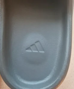Yeezy Slide Granite