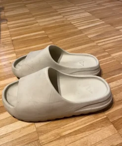 Yeezy slides
